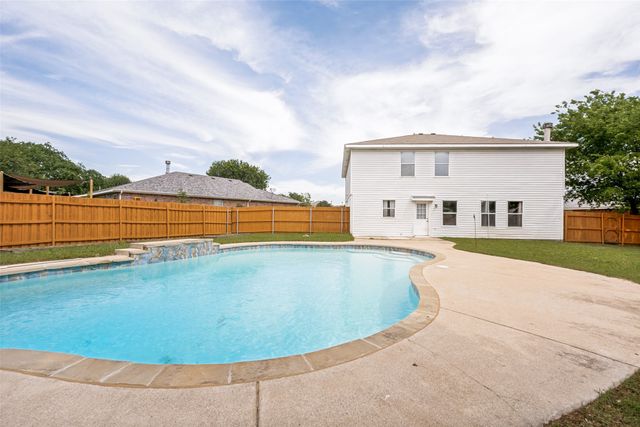 920 Kendall Drive, Arlington, TX 76001