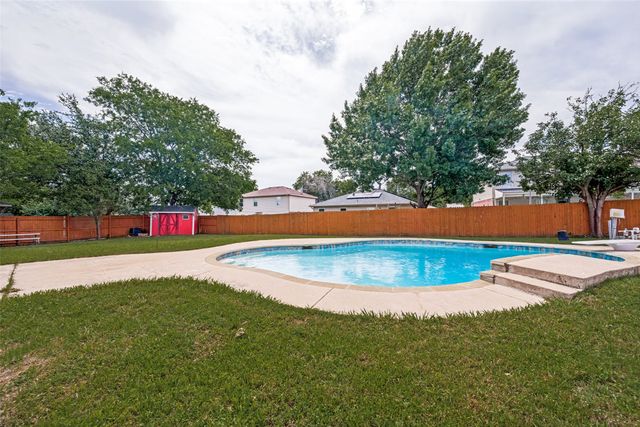 920 Kendall Drive, Arlington, TX 76001