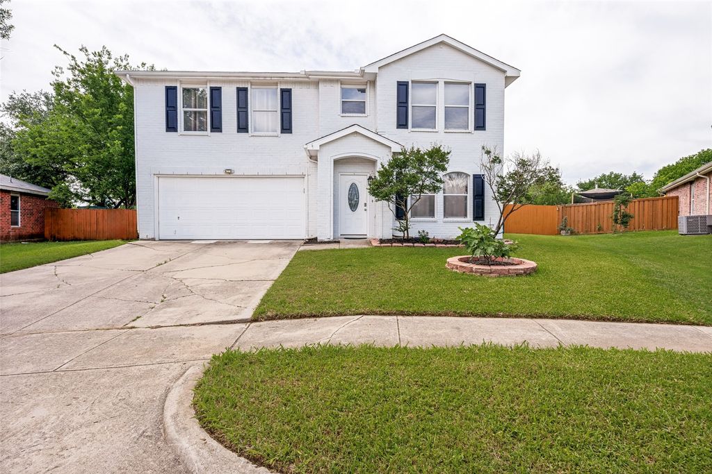 920 Kendall Drive, Arlington, TX 76001