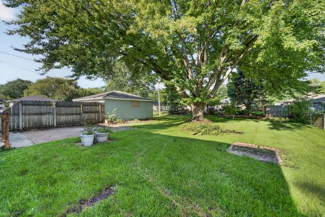 4906 Charles STREET, Racine, WI 53402
