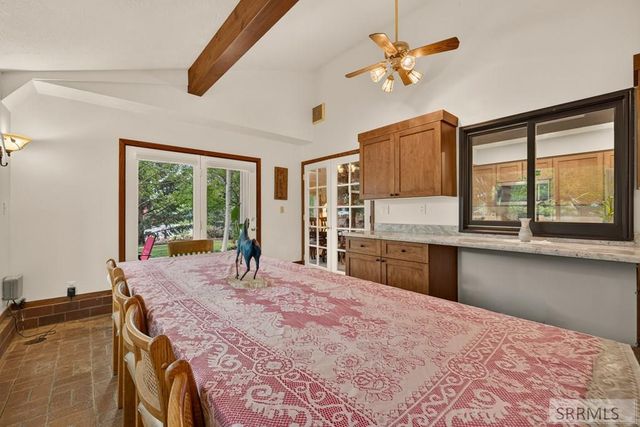 2195 S Midway Avenue, Ammon, ID 83406
