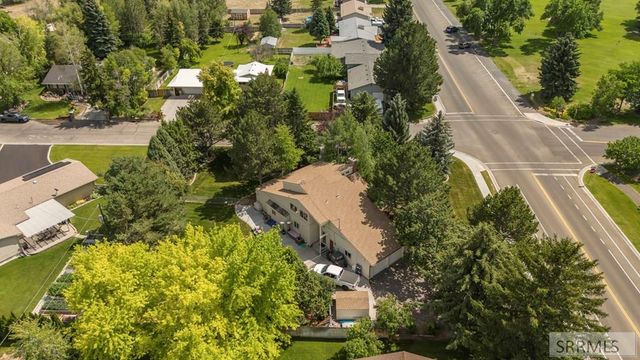 2195 S Midway Avenue, Ammon, ID 83406