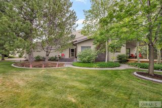 2195 S Midway Avenue, Ammon, ID 83406