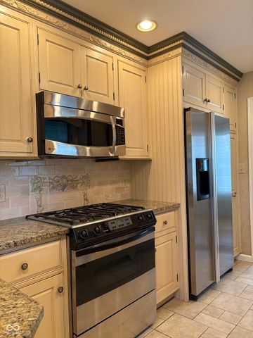 523 E Mills Avenue, Indianapolis, IN 46227