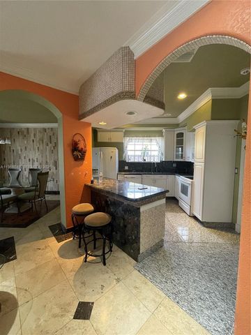 232 SW 7th Ave 0, Hallandale Beach, FL 33009