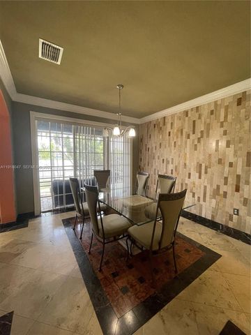 232 SW 7th Ave 0, Hallandale Beach, FL 33009