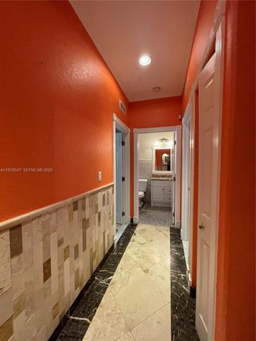 232 SW 7th Ave 0, Hallandale Beach, FL 33009