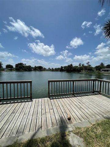 232 SW 7th Ave 0, Hallandale Beach, FL 33009