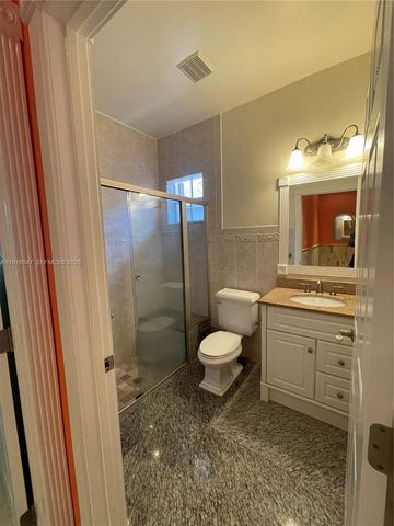 232 SW 7th Ave 0, Hallandale Beach, FL 33009