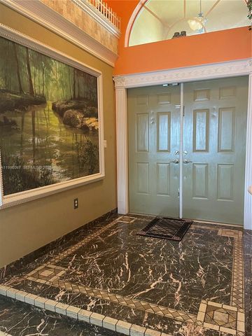 232 SW 7th Ave 0, Hallandale Beach, FL 33009