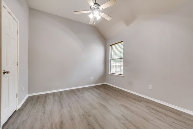 630 Oak Creek Drive, Cedar Hill, TX 75104