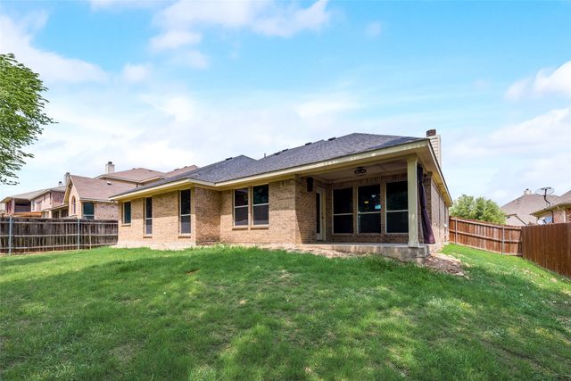 630 Oak Creek Drive, Cedar Hill, TX 75104