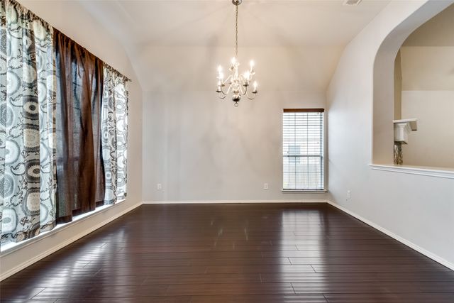 630 Oak Creek Drive, Cedar Hill, TX 75104