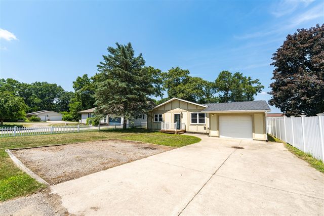 8244 W Q Avenue, Kalamazoo, MI 49009