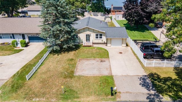 8244 W Q Avenue, Kalamazoo, MI 49009