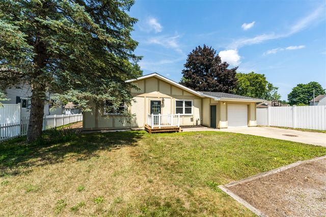 8244 W Q Avenue, Kalamazoo, MI 49009