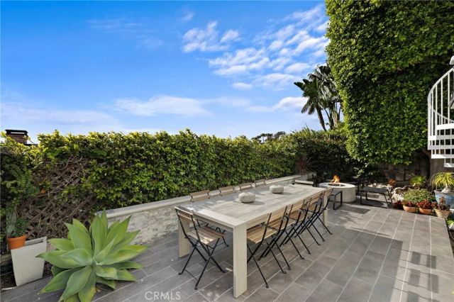 2609 Victoria Drive, Laguna Beach, CA 92651