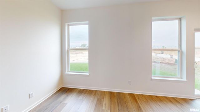 5940 BUTTERFIELD Drive, Bettendorf, IA 52722