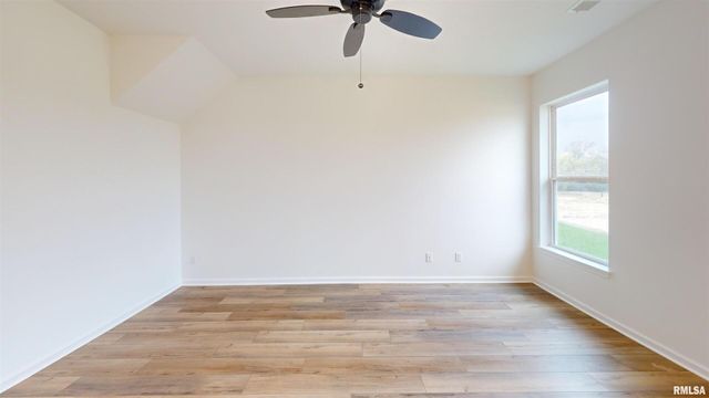 5940 BUTTERFIELD Drive, Bettendorf, IA 52722