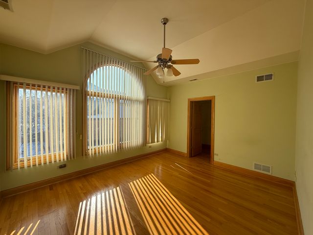 1004 Saddle Lane, Lemont, IL 60439