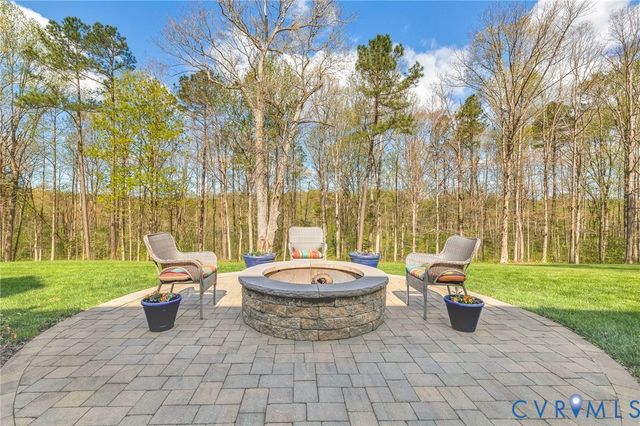 14436 Overlook Ridge Ln, Beaverdam, VA 23015