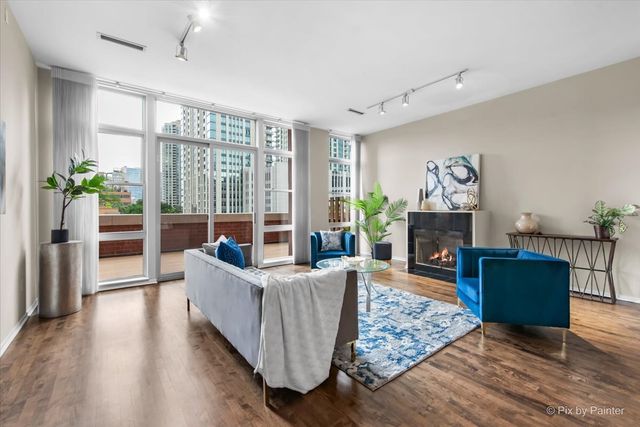 324 N Jefferson Street 307, Chicago, IL 60661