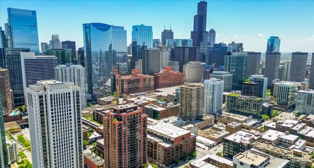 324 N Jefferson Street 307, Chicago, IL 60661