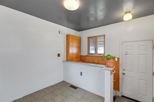 9522 Pardee Road, Taylor, MI 48180