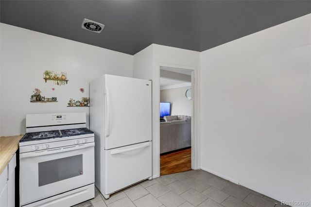 9522 Pardee Road, Taylor, MI 48180