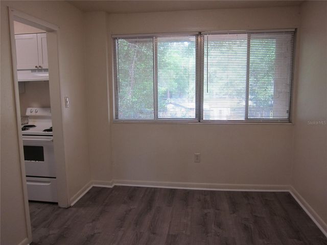 300 NW 20TH AVENUE 6, Gainesville, FL 32609