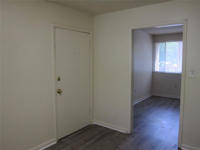 300 NW 20TH AVENUE 6, Gainesville, FL 32609