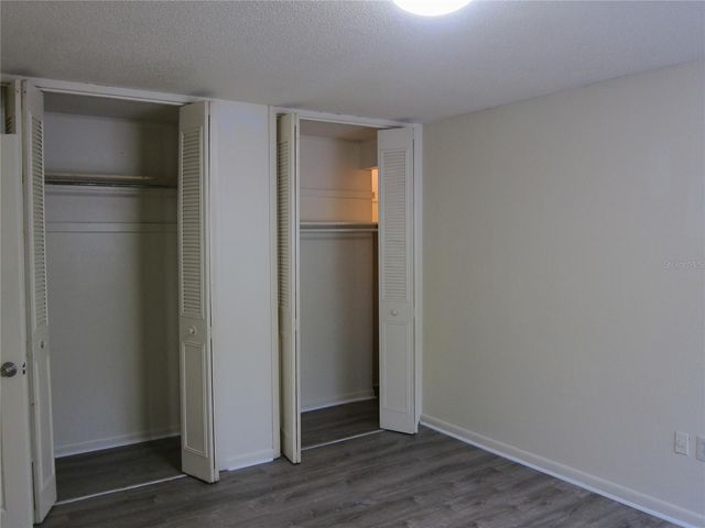 300 NW 20TH AVENUE 6, Gainesville, FL 32609