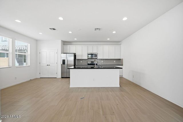 24000 N 146TH Lane, Surprise, AZ 85387