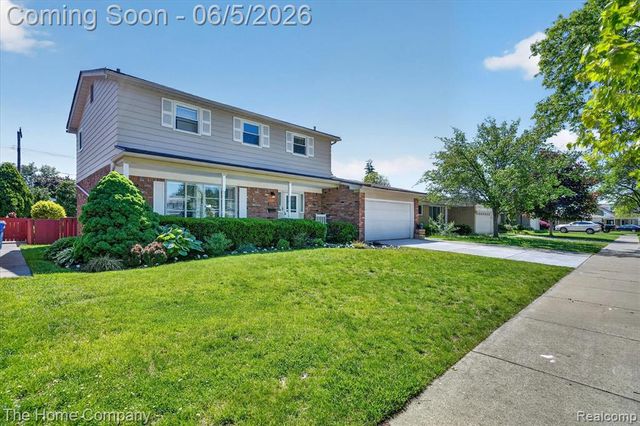 31302 Saratoga Avenue, Warren, MI 48093