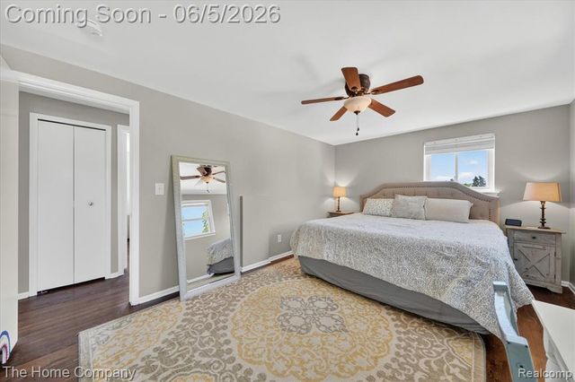 31302 Saratoga Avenue, Warren, MI 48093