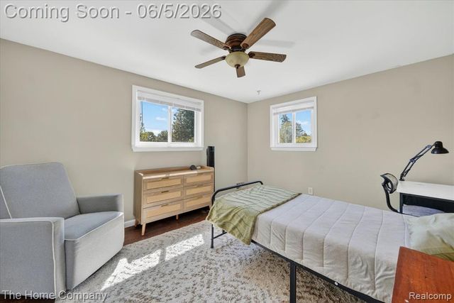 31302 Saratoga Avenue, Warren, MI 48093