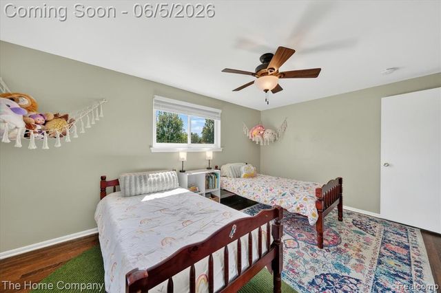 31302 Saratoga Avenue, Warren, MI 48093