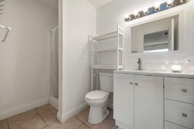 2644 San Ignacio Ave, Modesto, CA 95354