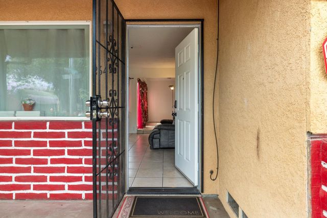 2644 San Ignacio Ave, Modesto, CA 95354