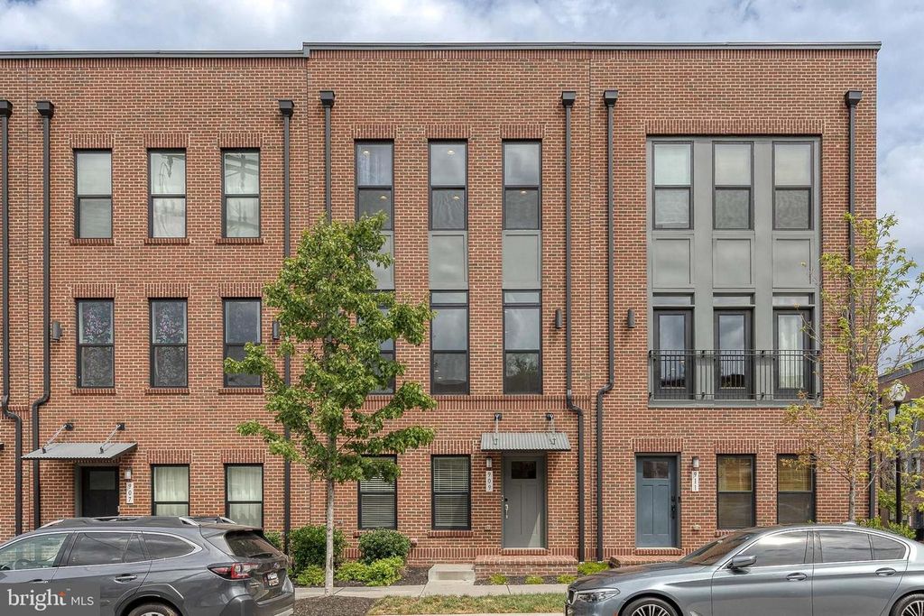 909 GRUNDY ST, Baltimore, MD 21224