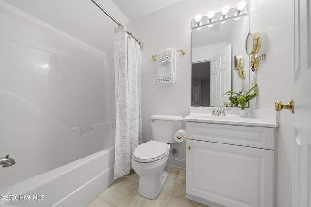 7102 Saybrook Drive, Wilmington, NC 28405