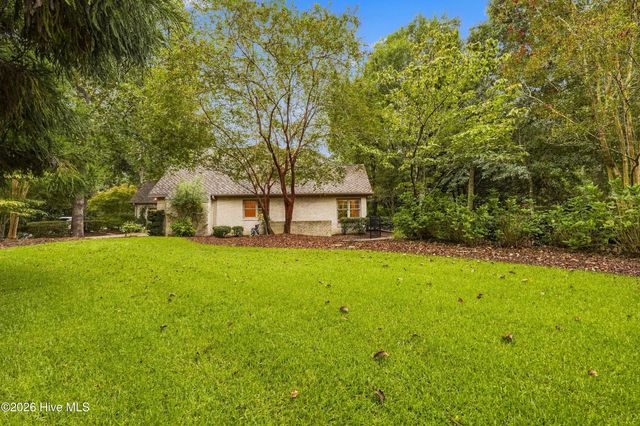 7102 Saybrook Drive, Wilmington, NC 28405