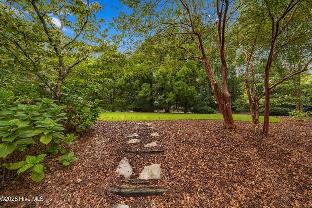 7102 Saybrook Drive, Wilmington, NC 28405