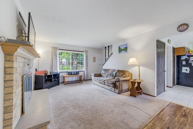 2721 Minot LANE, Waukesha, WI 53188