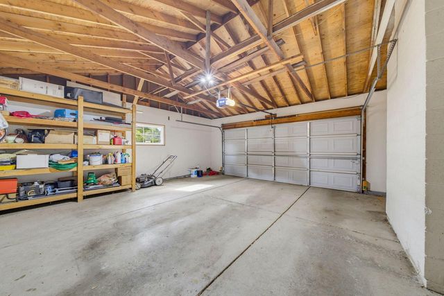 2721 Minot LANE, Waukesha, WI 53188