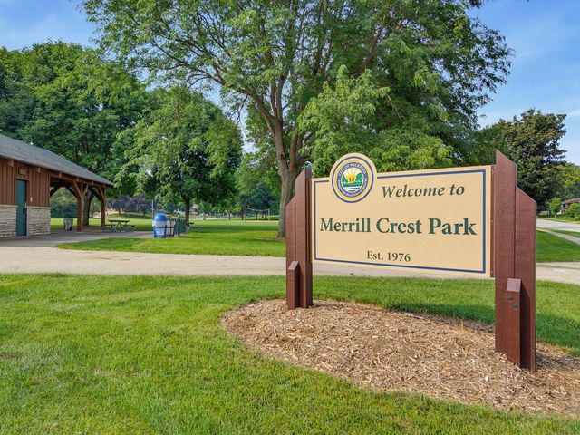 2721 Minot LANE, Waukesha, WI 53188