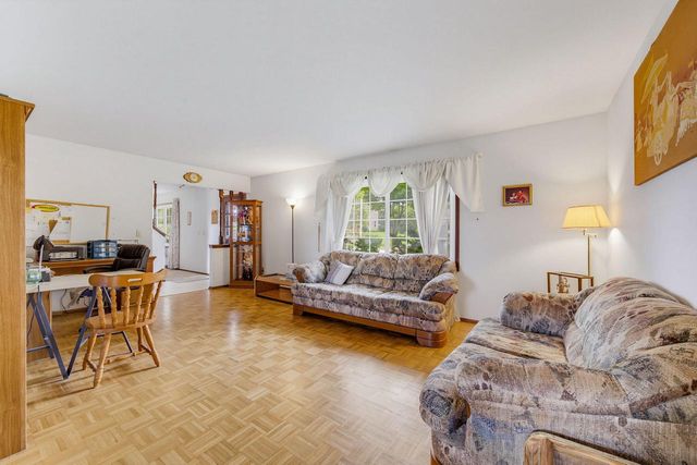 2721 Minot LANE, Waukesha, WI 53188