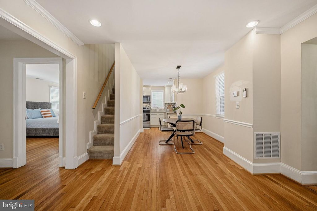 Image 13 of property listing at 3305 BELLEVIEW AVE, Cheverly, MD 20785