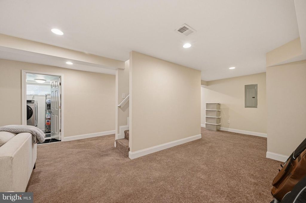 Image 42 of property listing at 3305 BELLEVIEW AVE, Cheverly, MD 20785
