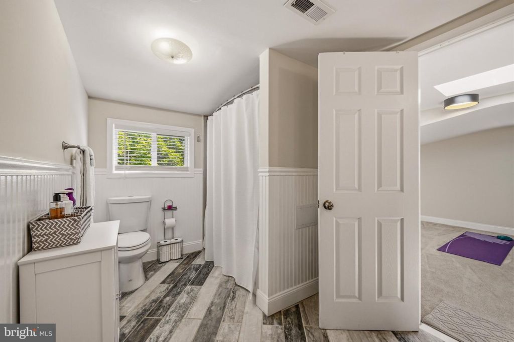 Image 53 of property listing at 3305 BELLEVIEW AVE, Cheverly, MD 20785
